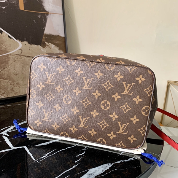 ルイヴィトンバッグ内部構造